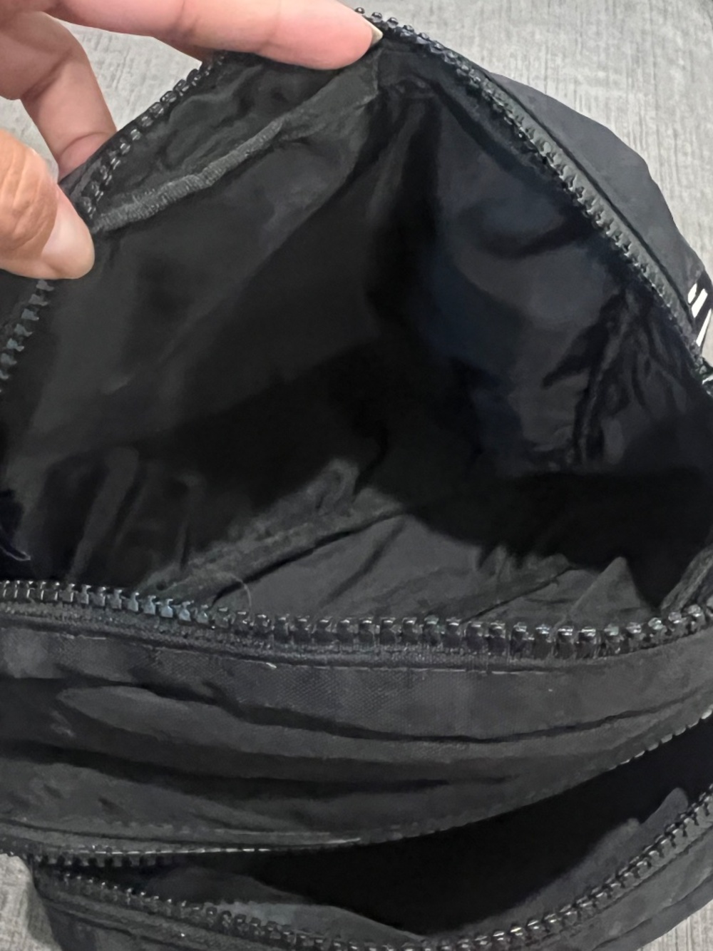BAGGU Nylon Fanny Pack - Picture 10 of 12